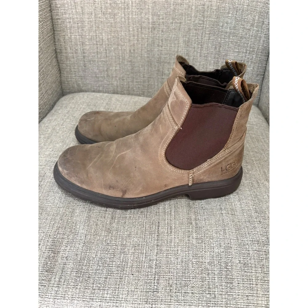 UGG Biltmore Chelsea Boots Mens 9.5 Brown Waterproof Leather Lug Sole 1103789